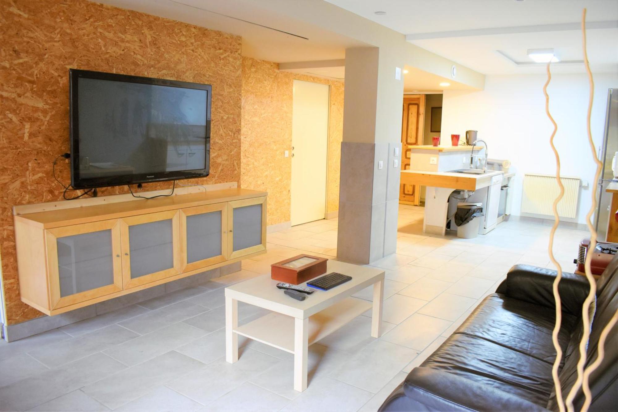 Charmant Appartement Charency-Vezin Exterior photo